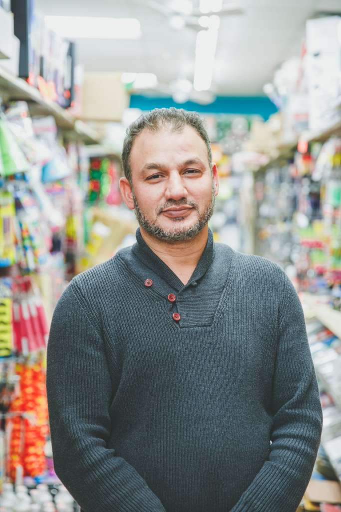 Shahbaz Khawaja, propriétaire du magasin de variété Place Dollar